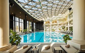 Kings' Valley Medical & Spa Hotel